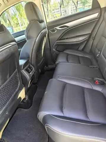 GEELY TUGELLA 2019