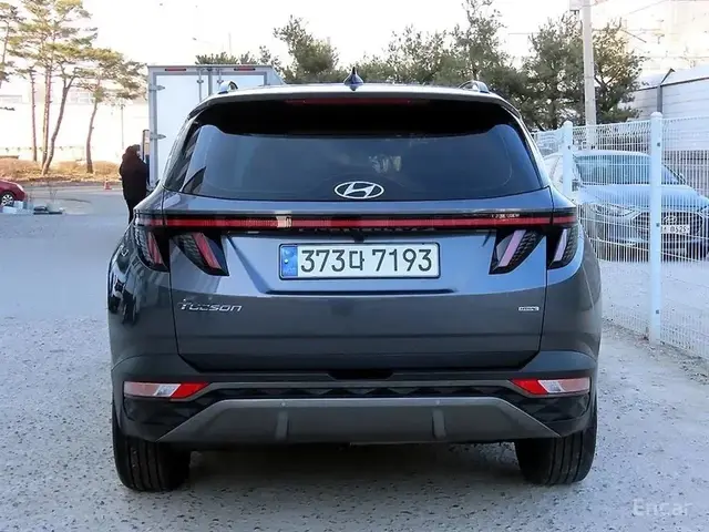HYUNDAI TUCSON 2023