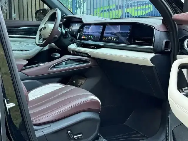 GEELY MONJARO 2022
