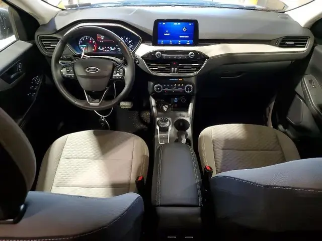FORD ESCAPE SE 2022