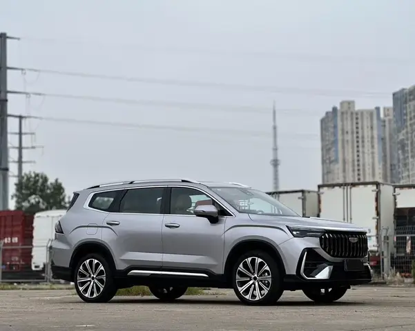 GEELY OKAVANGO 2025
