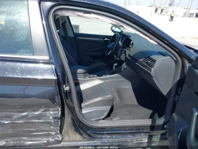 VOLKSWAGEN JETTA 2024