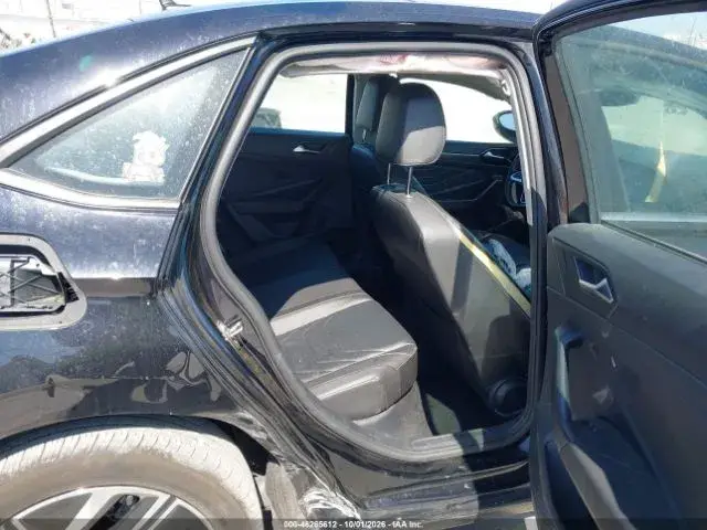 VOLKSWAGEN JETTA 2024