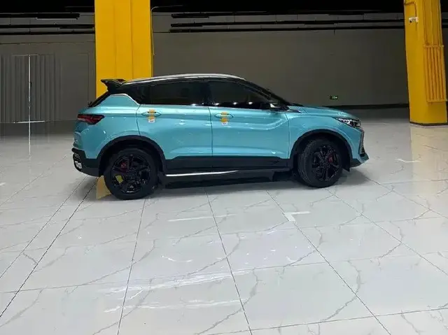 GEELY COOLRAY 2022