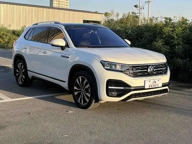VOLKSWAGEN TAYRON 2022
