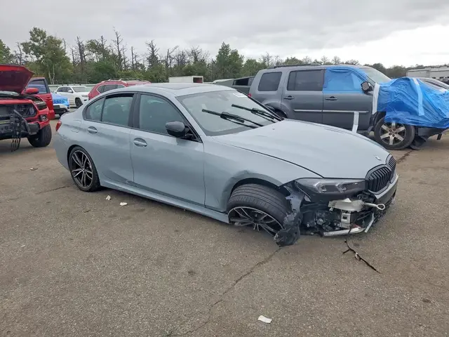 BMW 330XI 2024