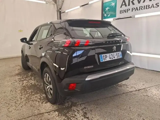 PEUGEOT 2008 2023