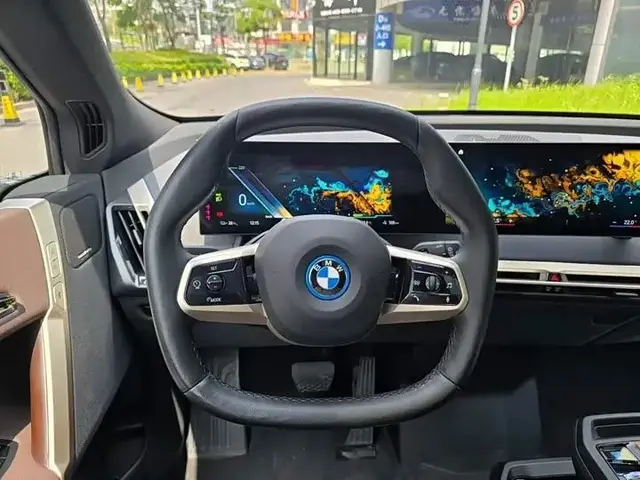 BMW IX 2022