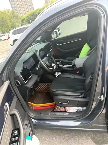 GEELY MONJARO 2022