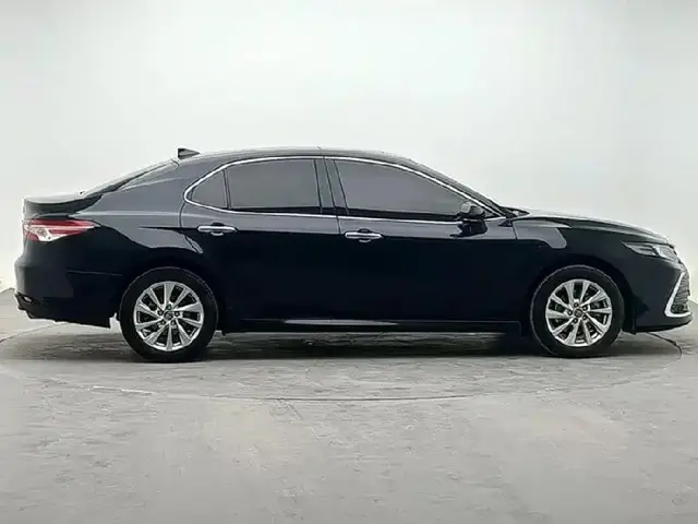 TOYOTA CAMRY 2022