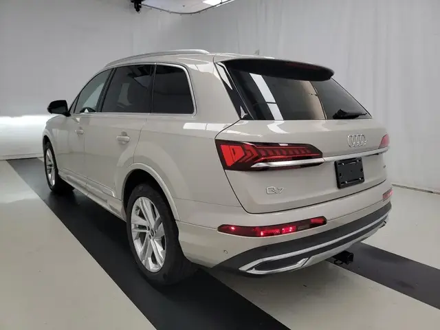 AUDI Q7 2023