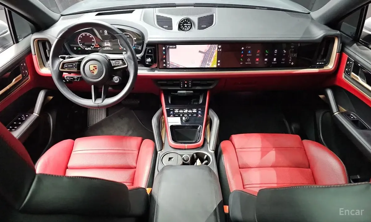 PORSCHE CAYENNE COUPE 2024