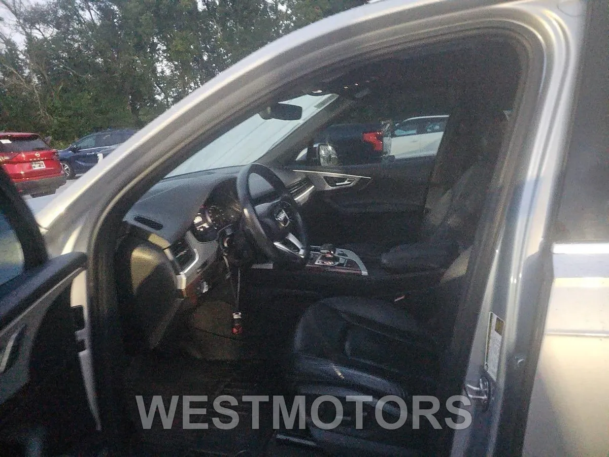 AUDI Q7 2017