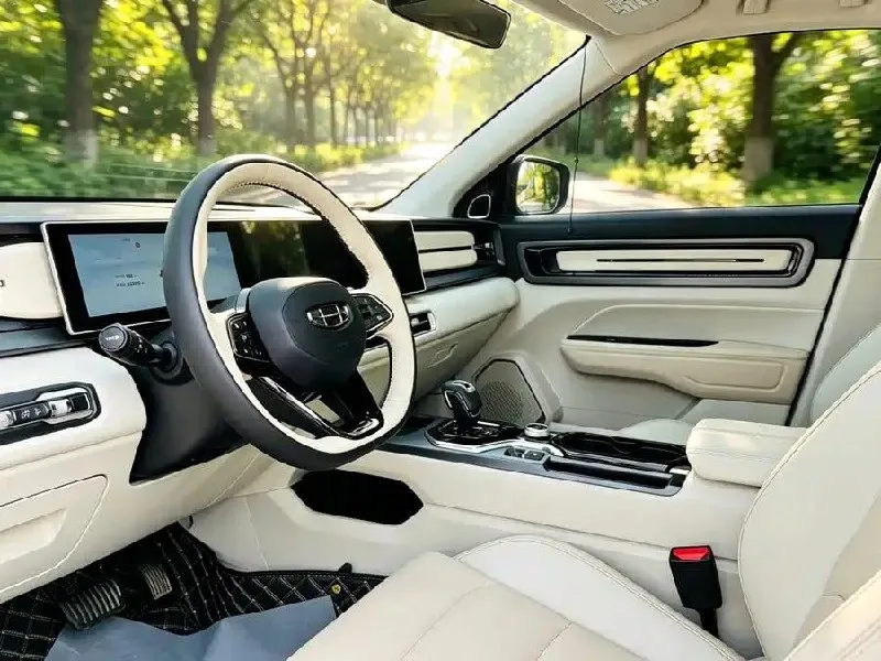 GEELY ICON 2022