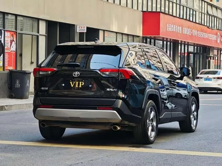 TOYOTA RAV4 2022