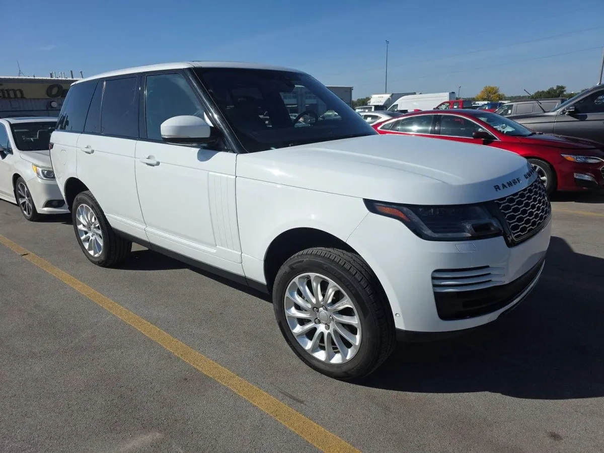 LAND ROVER ROVER ОДНА ИЗ САМЫХ НАСЫЩЕННЫХ И ПРЕМИАЛЬНЫХ ВЕРСИЙ КОТОРАЯ ВКЛЮЧАЕТ В СЕБЯ ПРАКТИЧЕСКИ ВСЁ НЕОБХОДИМОЕ ДЛ 2019