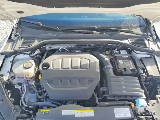 VOLKSWAGEN GOLF GTI 2022