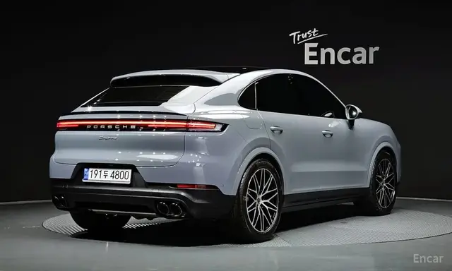 PORSCHE CAYENNE COUPE 2024