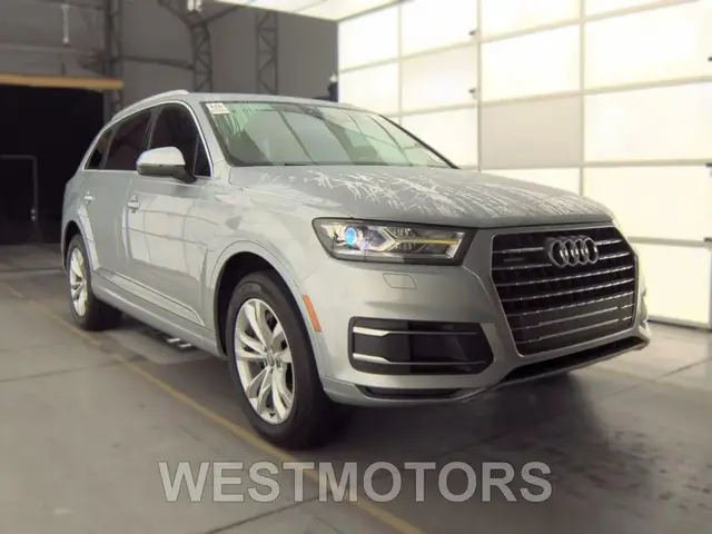 AUDI Q7 2017