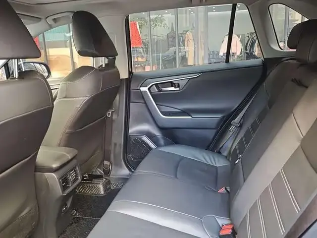 TOYOTA RAV4 2022