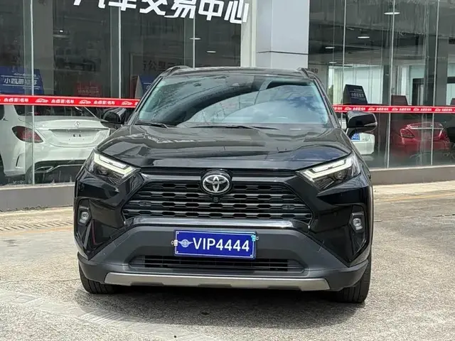 TOYOTA RAV 2024