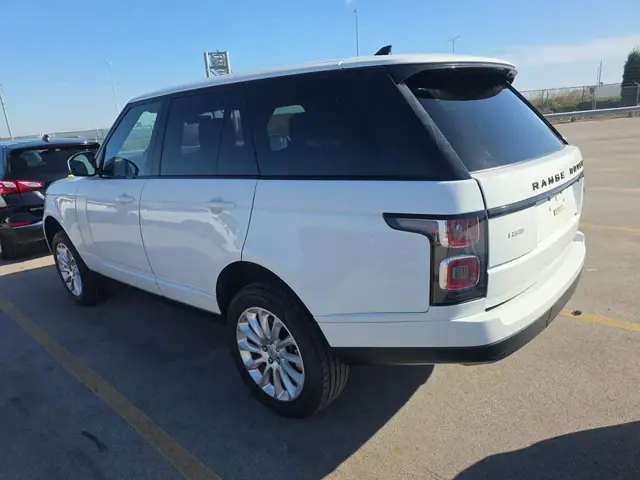LAND ROVER ROVER ОДНА ИЗ САМЫХ НАСЫЩЕННЫХ И ПРЕМИАЛЬНЫХ ВЕРСИЙ КОТОРАЯ ВКЛЮЧАЕТ В СЕБЯ ПРАКТИЧЕСКИ ВСЁ НЕОБХОДИМОЕ ДЛ 2019