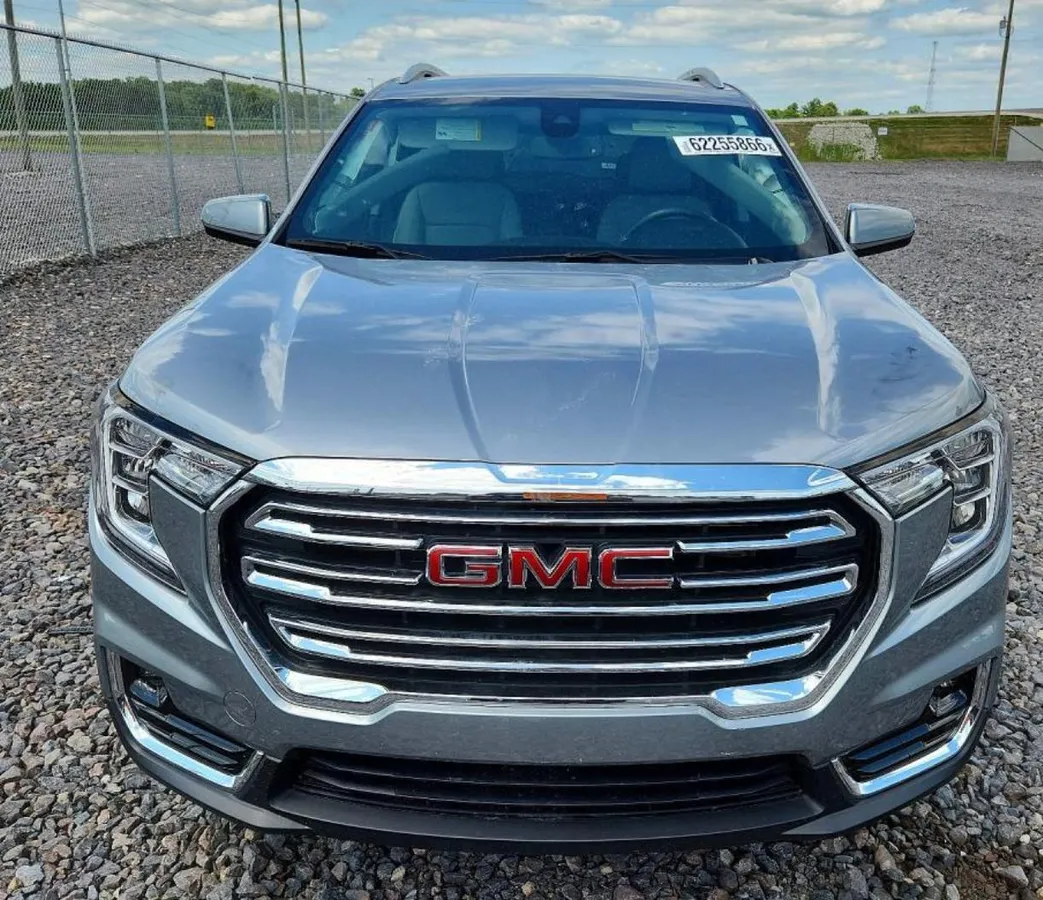 GMC TERRAIN SLT 2024