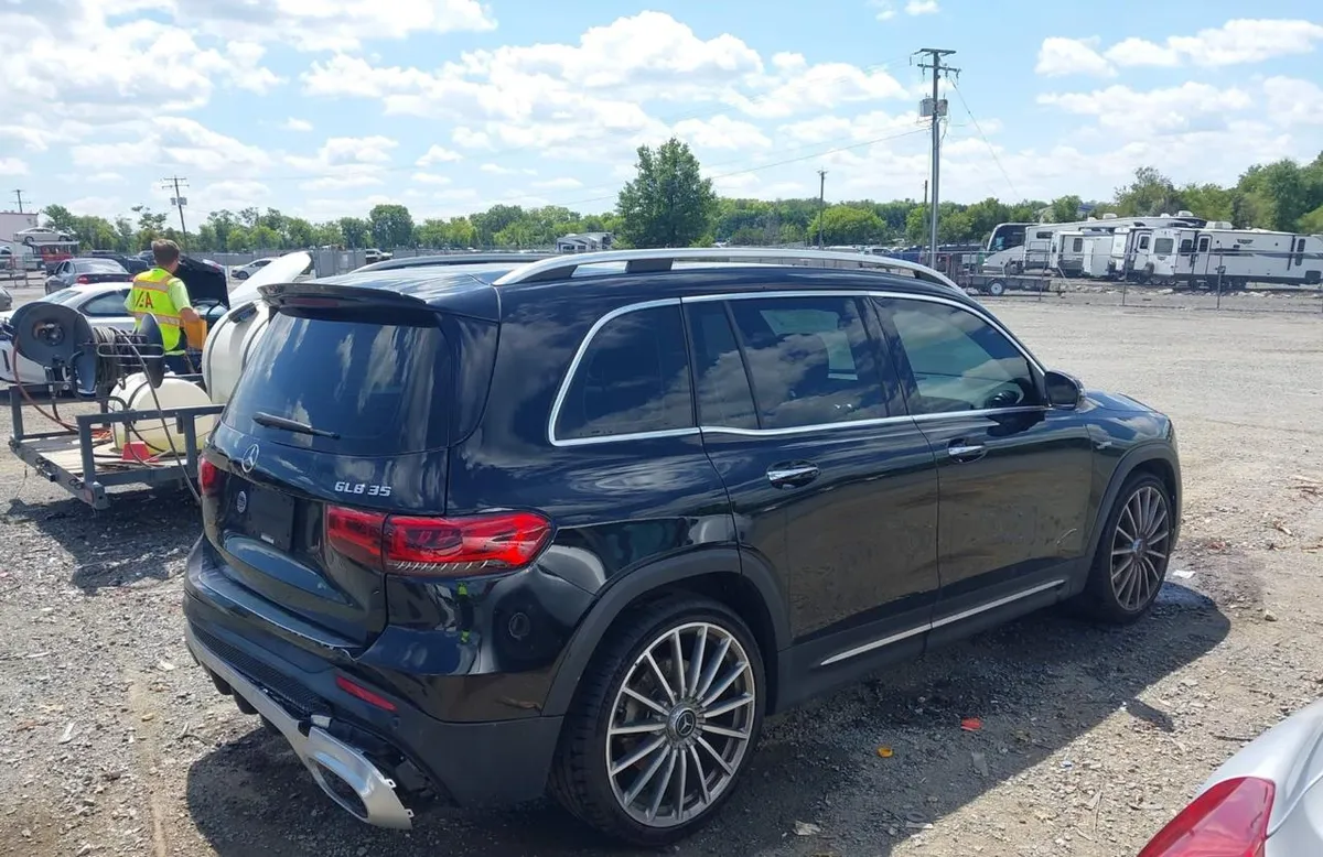 MERCEDES-BENZ GLB35 4MATIC 2022