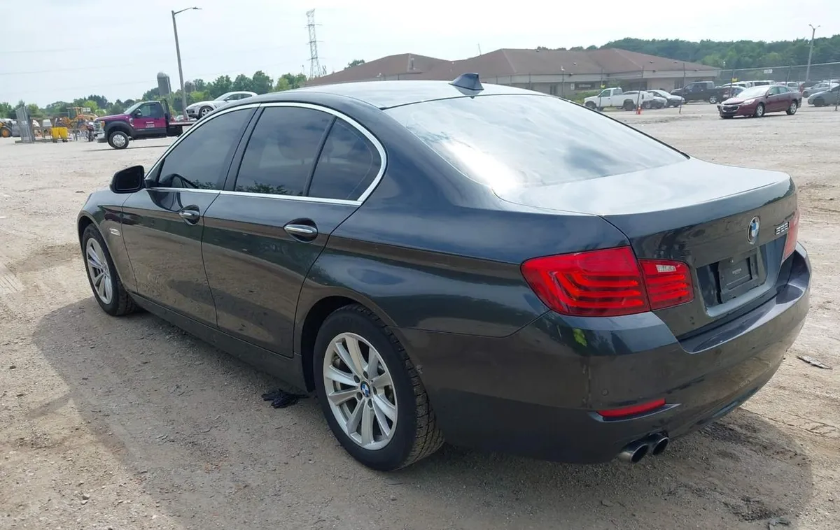 BMW 5 SERIES 5-SERIES F10 528I 2015