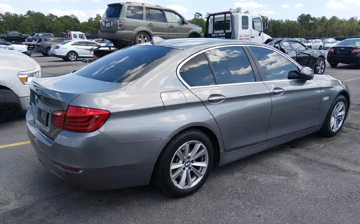 BMW 528I 2016