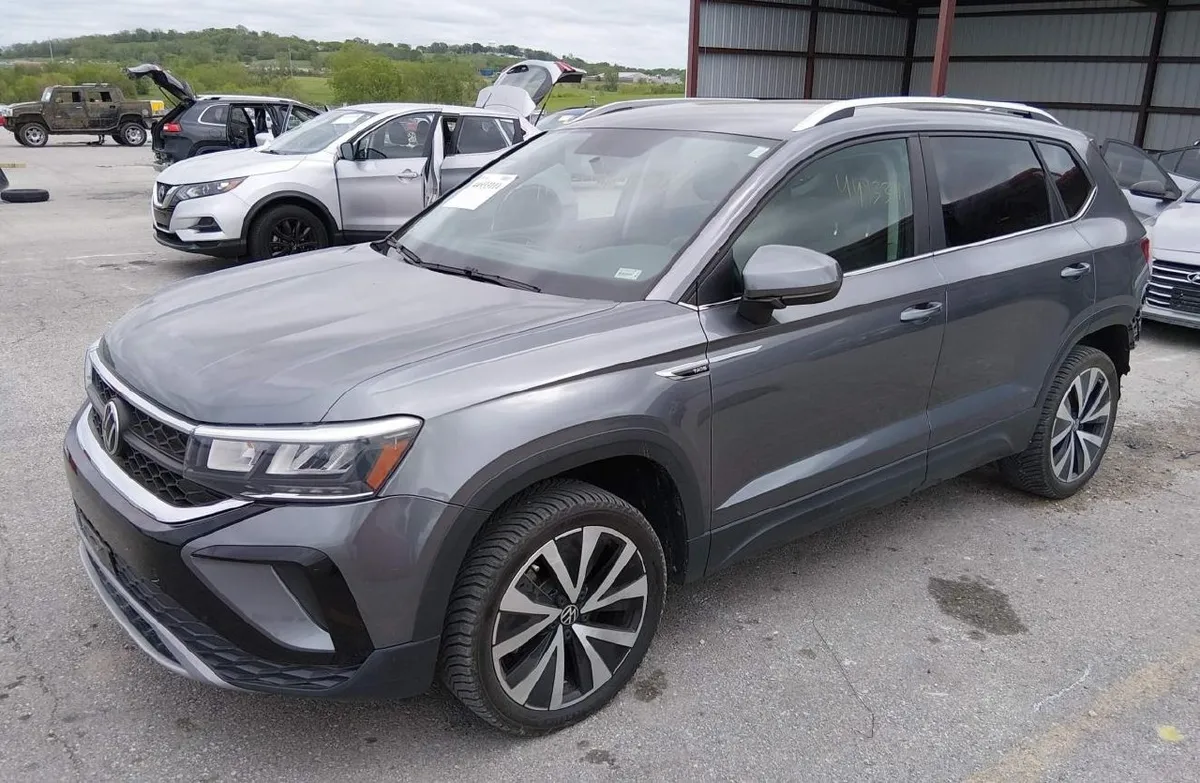 VOLKSWAGEN TAOS SE 2022
