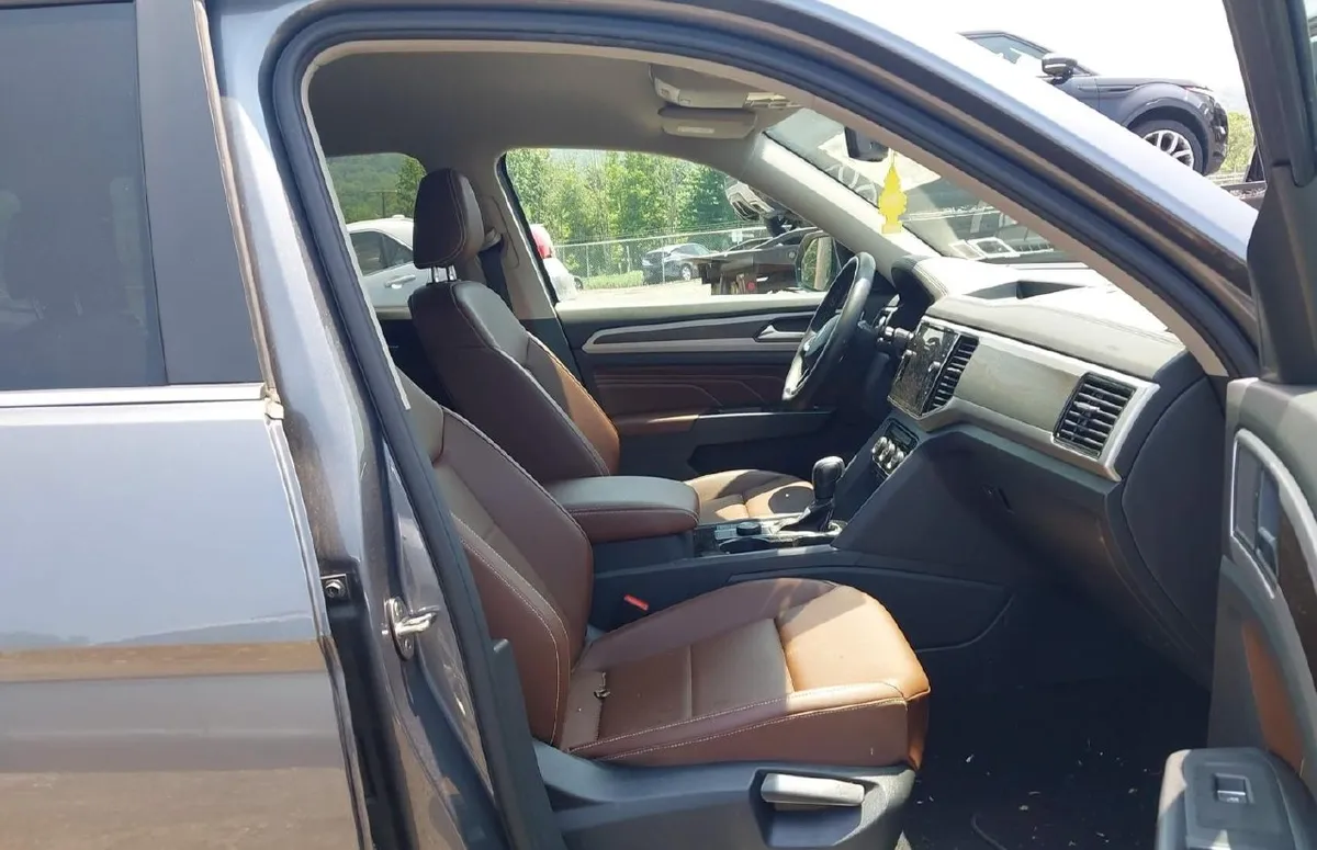 VOLKSWAGEN ATLAS 2.0T SE W/TECHNOLOGY 2022