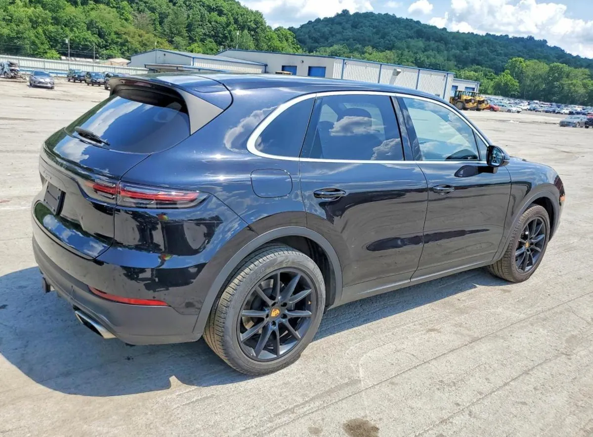 PORSCHE CAYENNE 2018