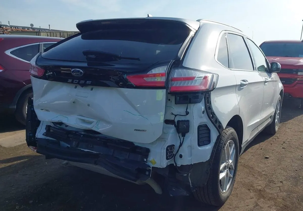 FORD EDGE SEL 2023