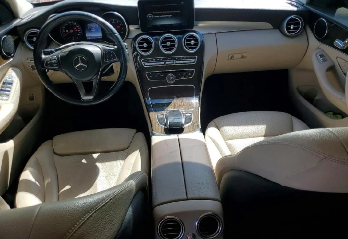 MERCEDES-BENZ C-CLASS C 300 2015