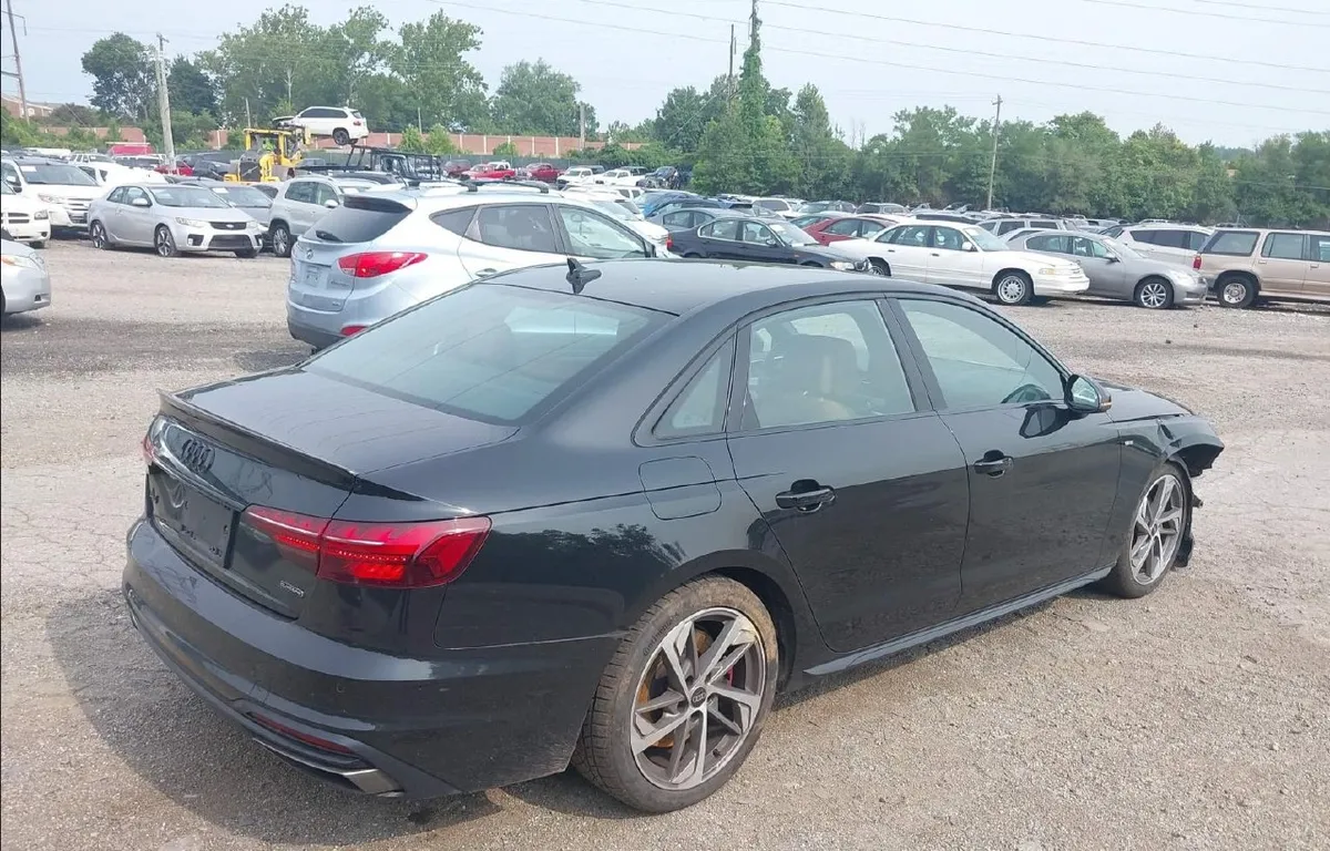 AUDI A4 PREMIUM PLUS 45 TFSI S LINE QUATTRO 2022