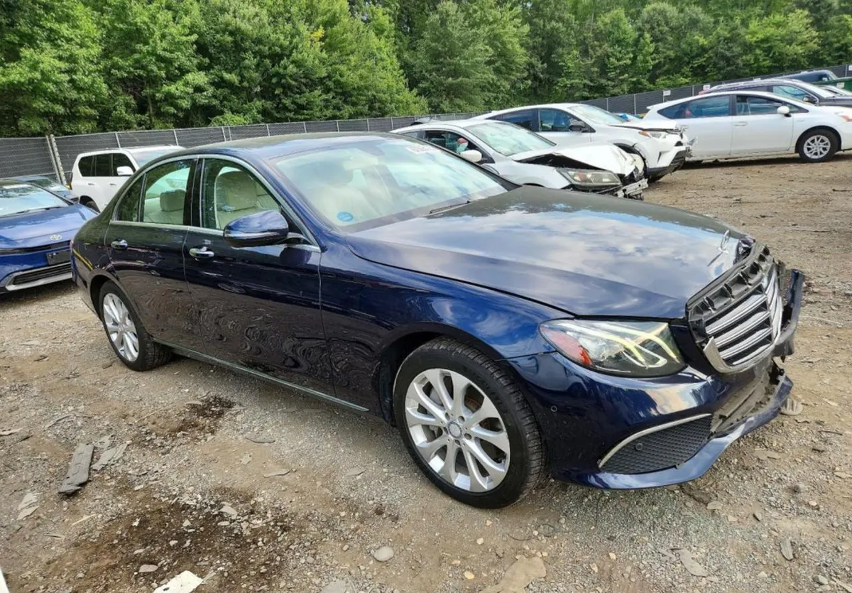 MERCEDES-BENZ E-CLASS 300 4MATIC 2017