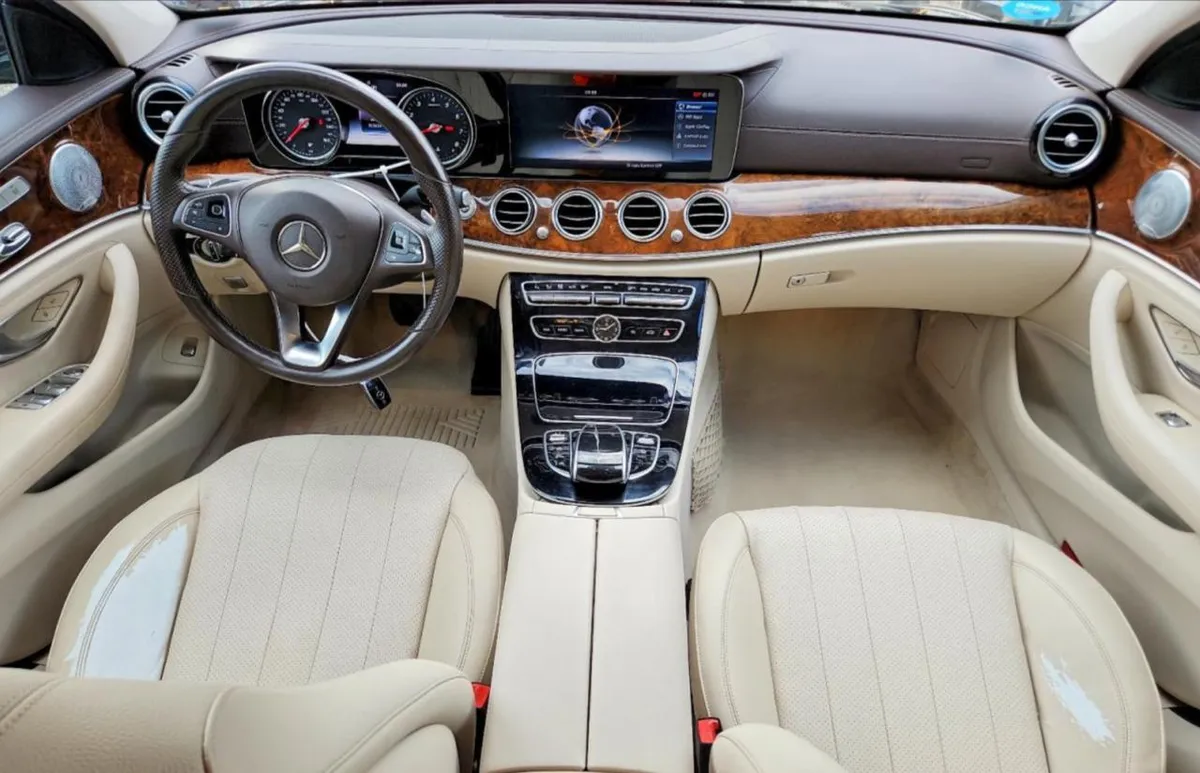 MERCEDES-BENZ E-CLASS 300 4MATIC 2017