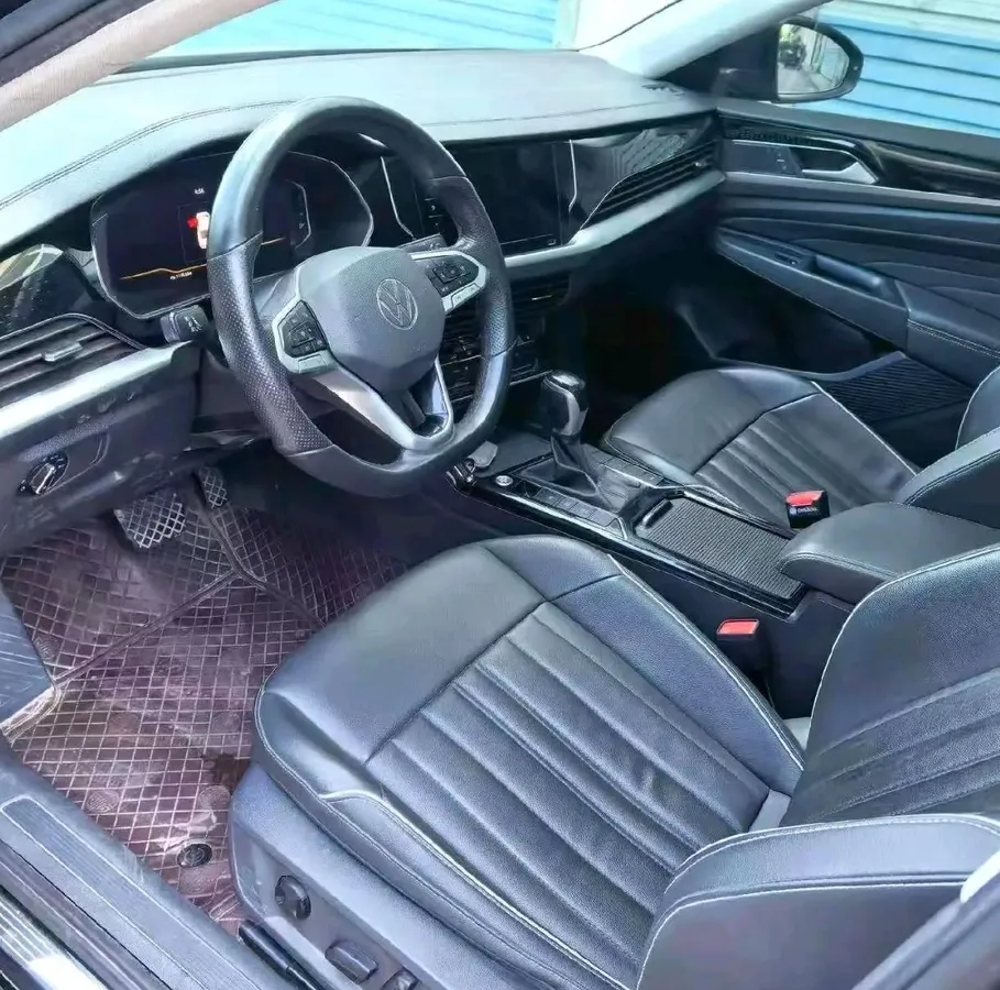 VOLKSWAGEN PASSAT 2022