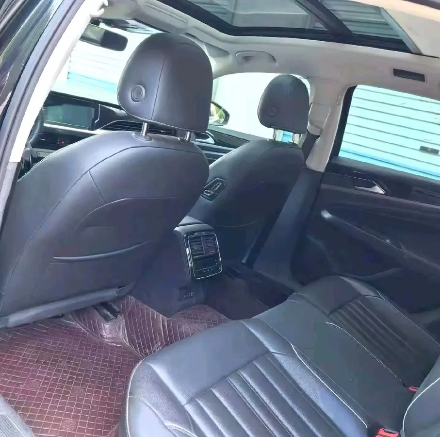 VOLKSWAGEN PASSAT 2022