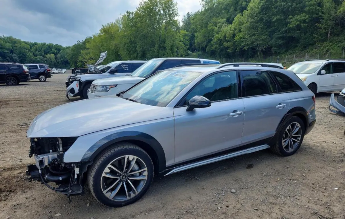 AUDI A4 PREMIUM PLUS 2023