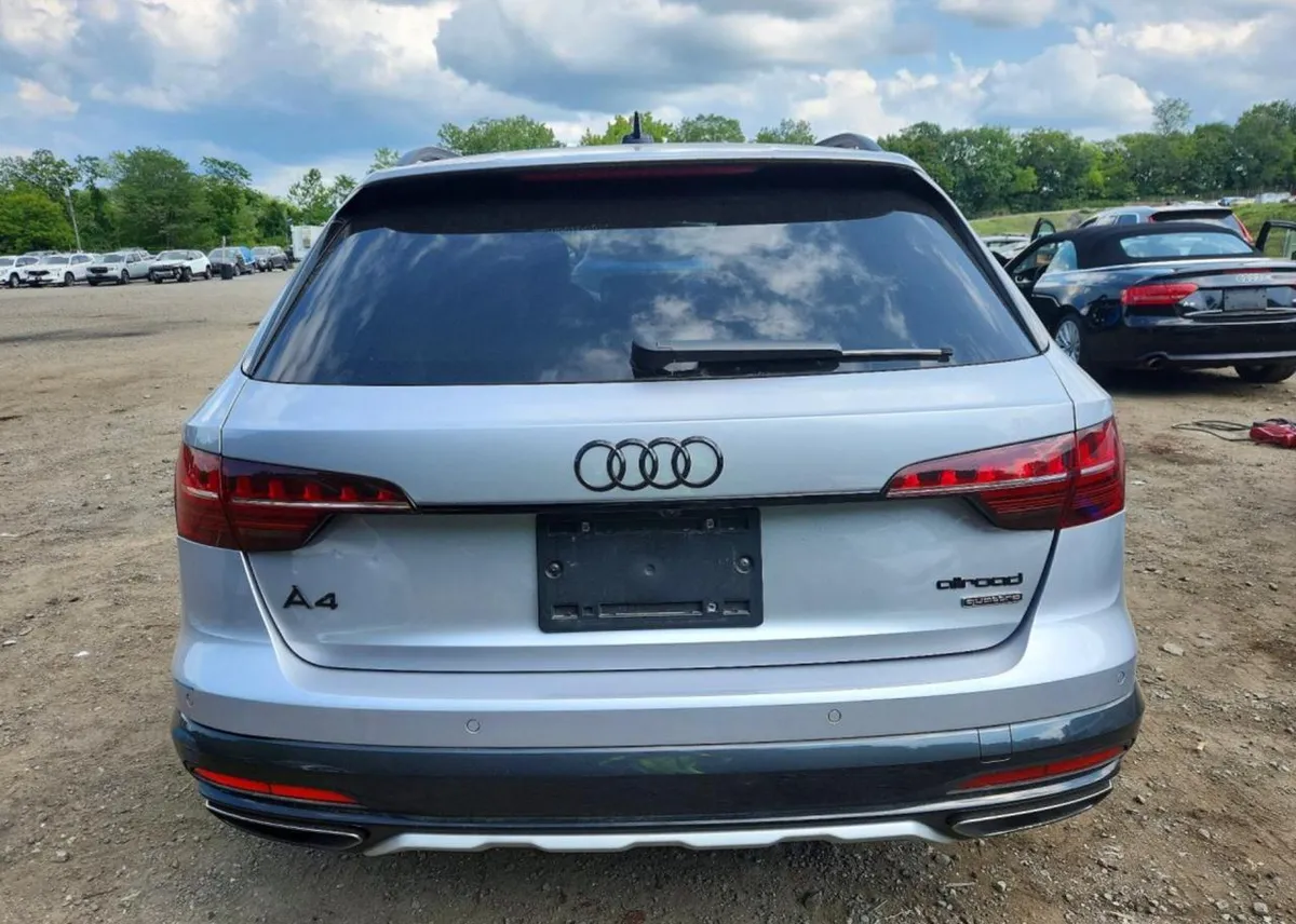 AUDI A4 PREMIUM PLUS 2023