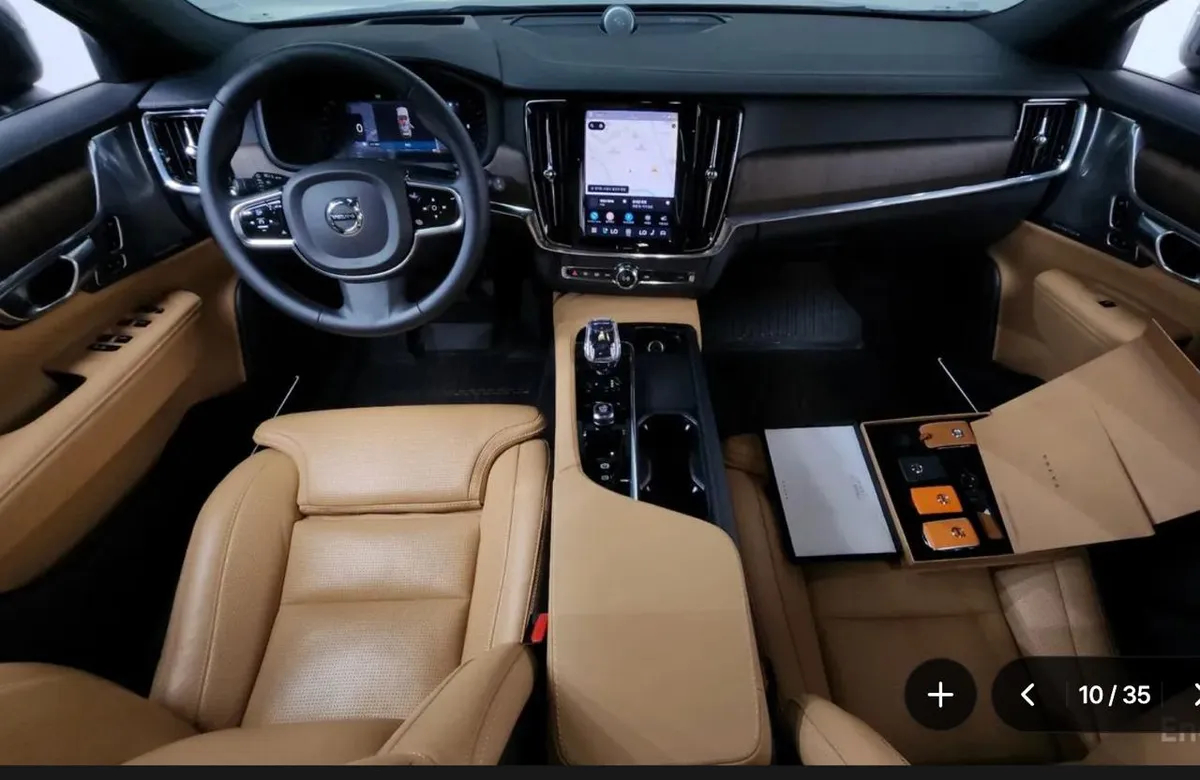 VOLVO V90 CROSS COUNTRY B5 2023