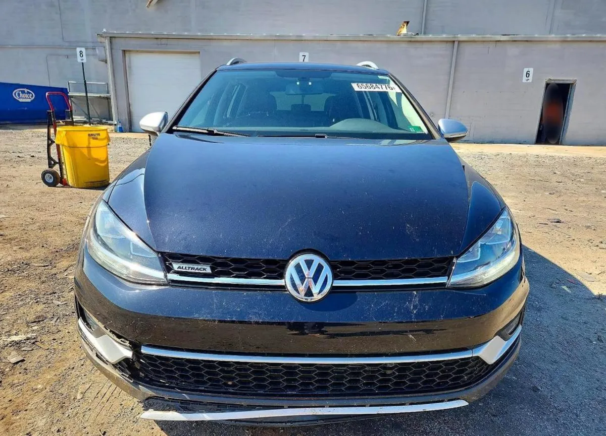 VOLKSWAGEN GOLF S 2019