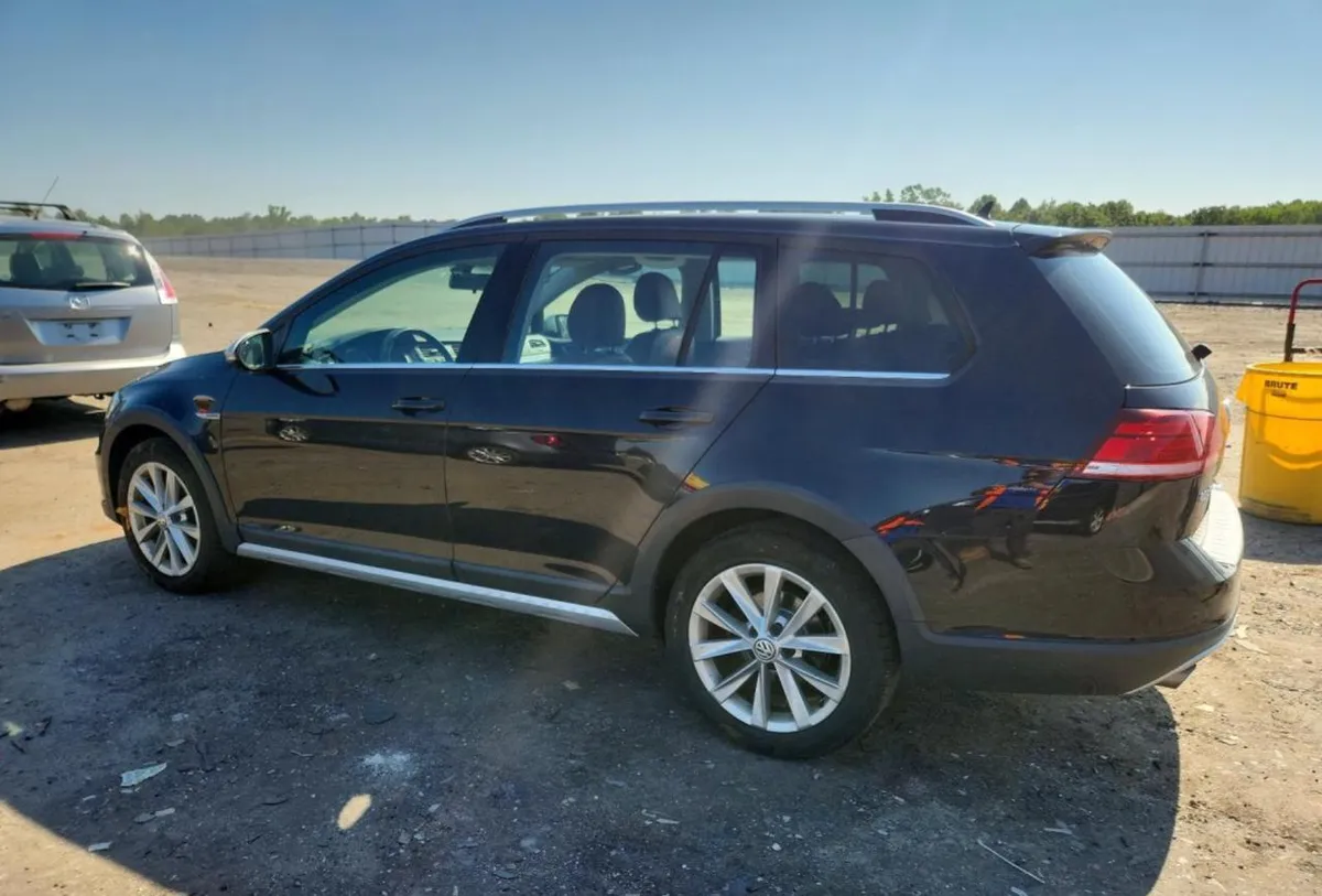 VOLKSWAGEN GOLF S 2019