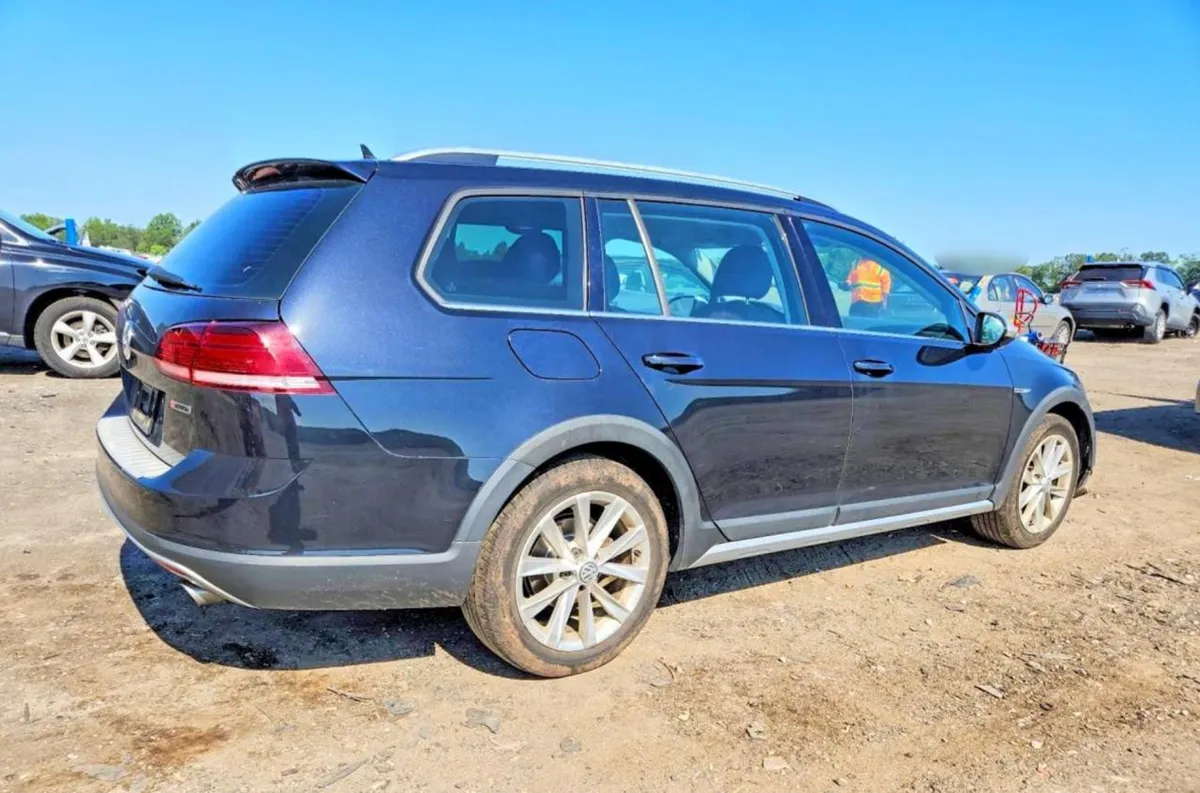 VOLKSWAGEN GOLF S 2019
