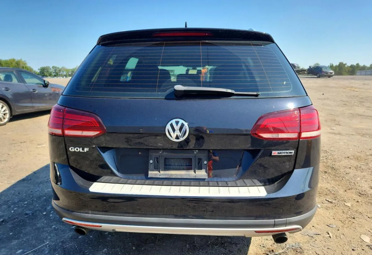 VOLKSWAGEN GOLF S 2019