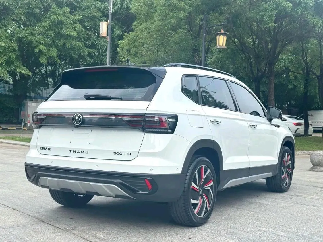 VOLKSWAGEN THARU 2024