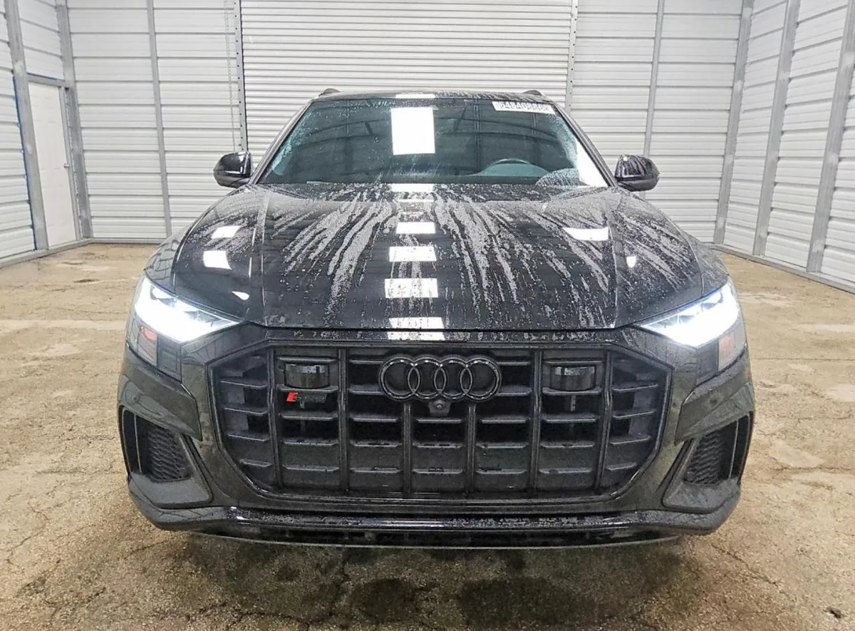 AUDI SQ8 PREMIUM PLUS 2022