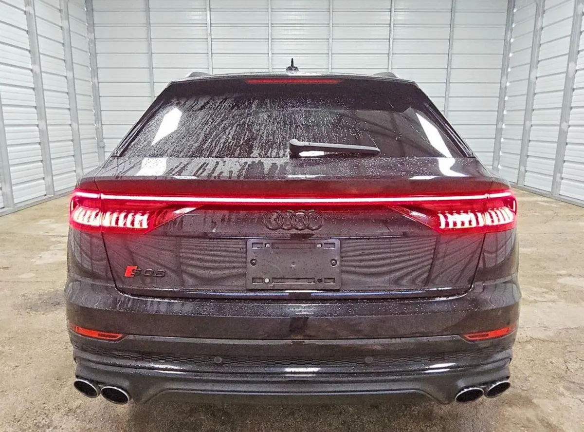 AUDI SQ8 PREMIUM PLUS 2022